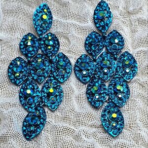 Rhinestone Sparkly Dangle Earrings pierced excellent condition
